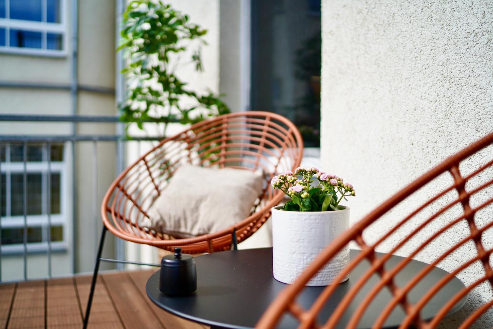 Edler Wohnraum Luxurioeses Studio Im Zentrum Mit Balkon, Kaffeevollautomat, Klima & Parkplatz اتسوكو المظهر الخارجي الصورة